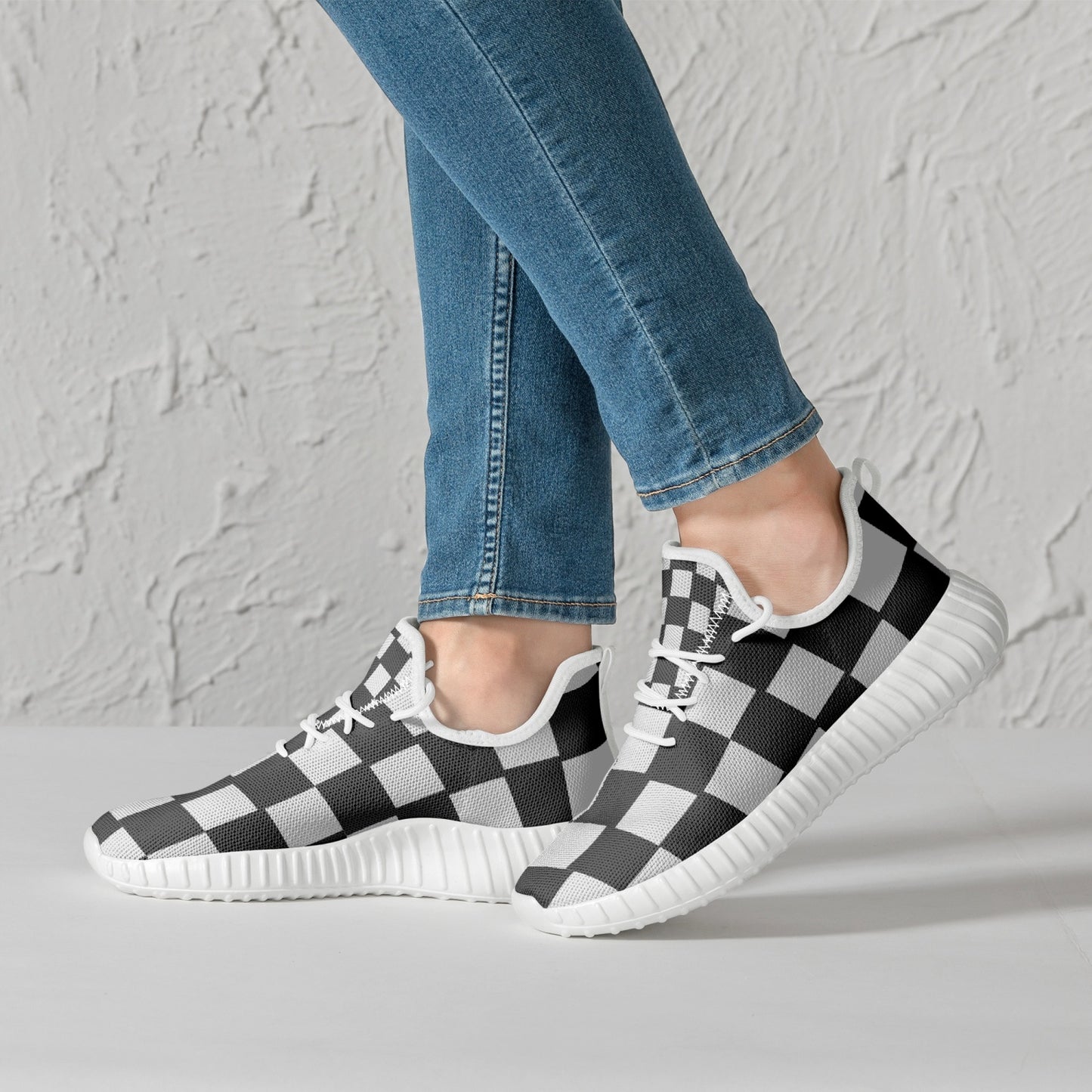 Illusions Mesh Knit Sneakers - White/Black
