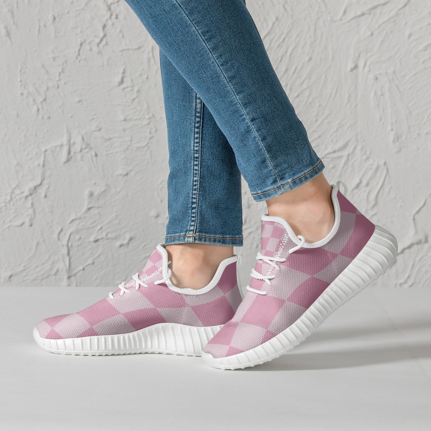 Illusions Mesh Knit Sneakers - White/Black