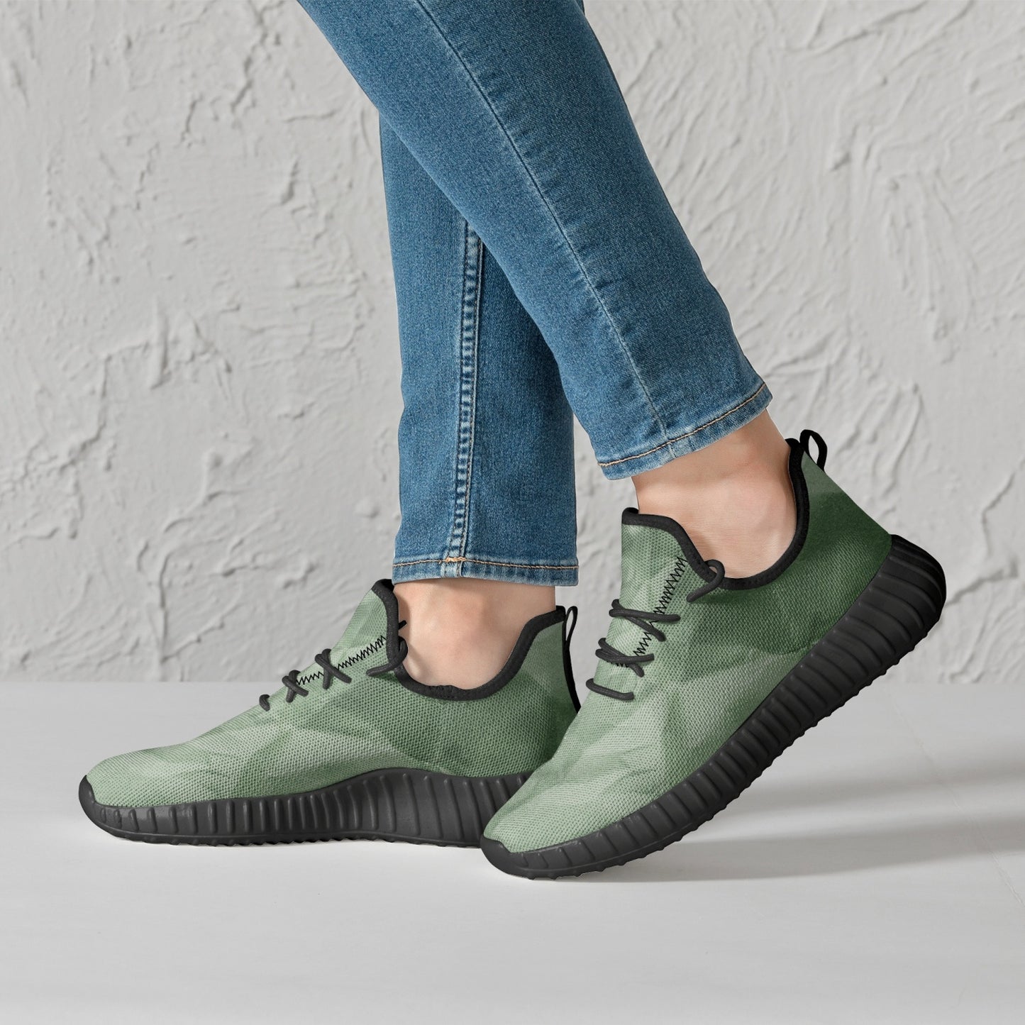 Illusions Mesh Knit Sneakers - White/Black